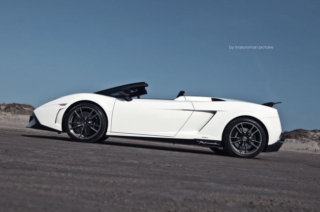 Lambo-gallardo-per-11-650x431 in Fahrbericht Lamborghini Gallardo 570-4 Spyder Performante  - May the force be with you!!! 