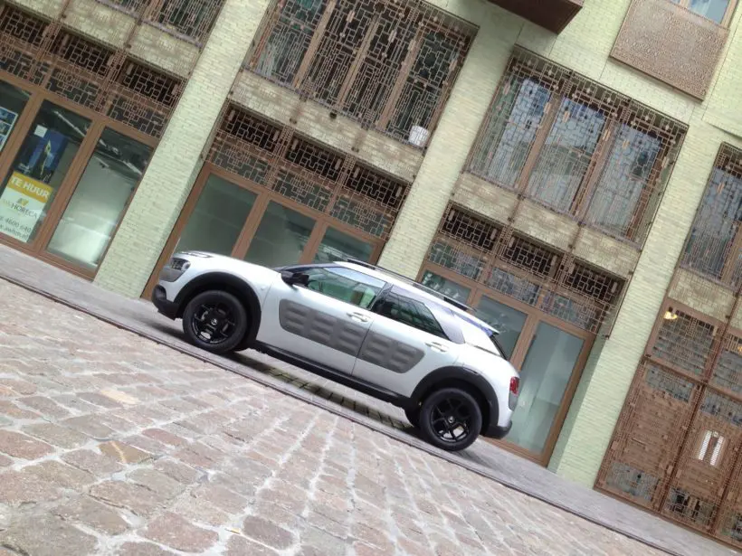 Citroen C4 Cactus Amsterdam Pearl Chocolat 1