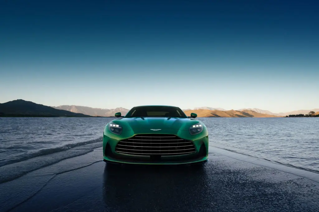 New Aston Martin DB12 | Fanaticar Magazin