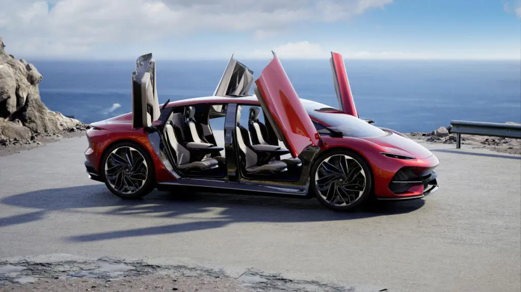 Aehra Sedan | Fanatiar Magazin
