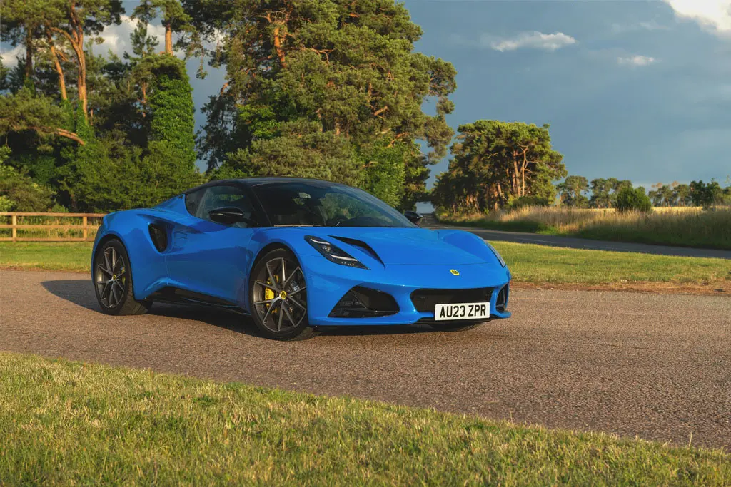 Lotus Emira Four-Cylinder | Fanaticar Magazin