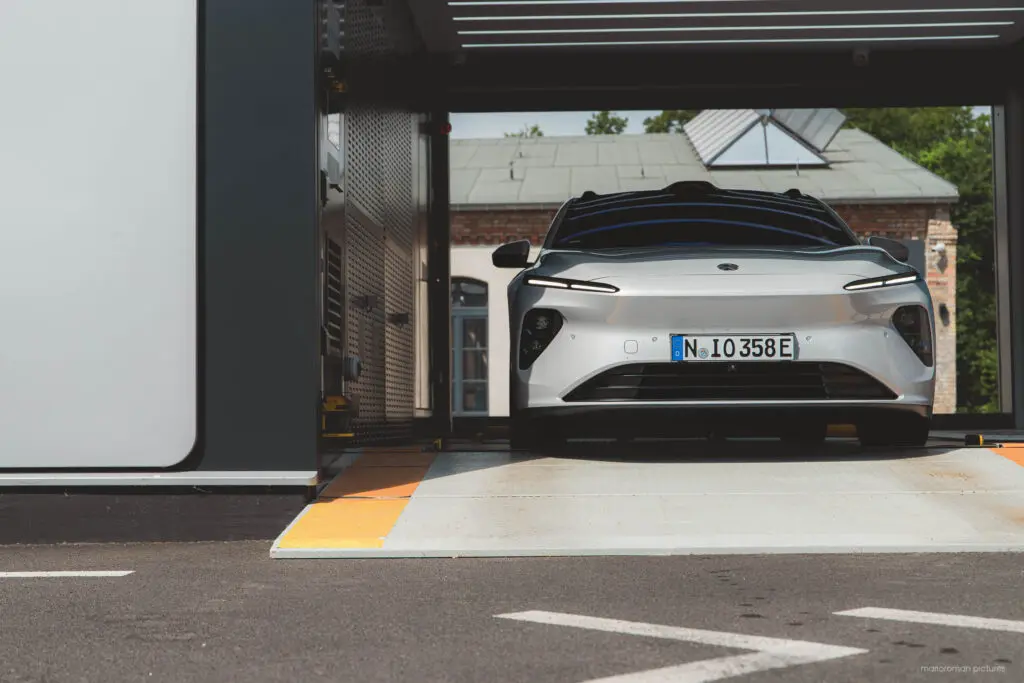 Nio ET7 - Nio Power Swap Station Berlin | MarioRoman Pictures