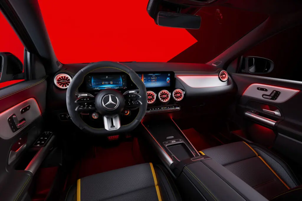 2024 Mercedes-AMG GLA 45 | Fanaticar Magazin