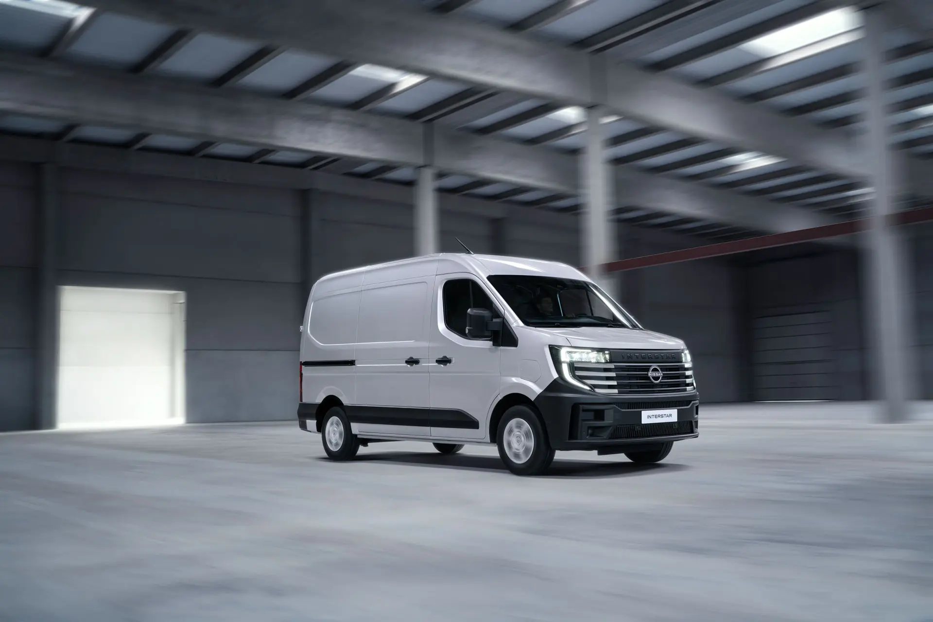 Nissan Interstar E | Fanaticar Magazin