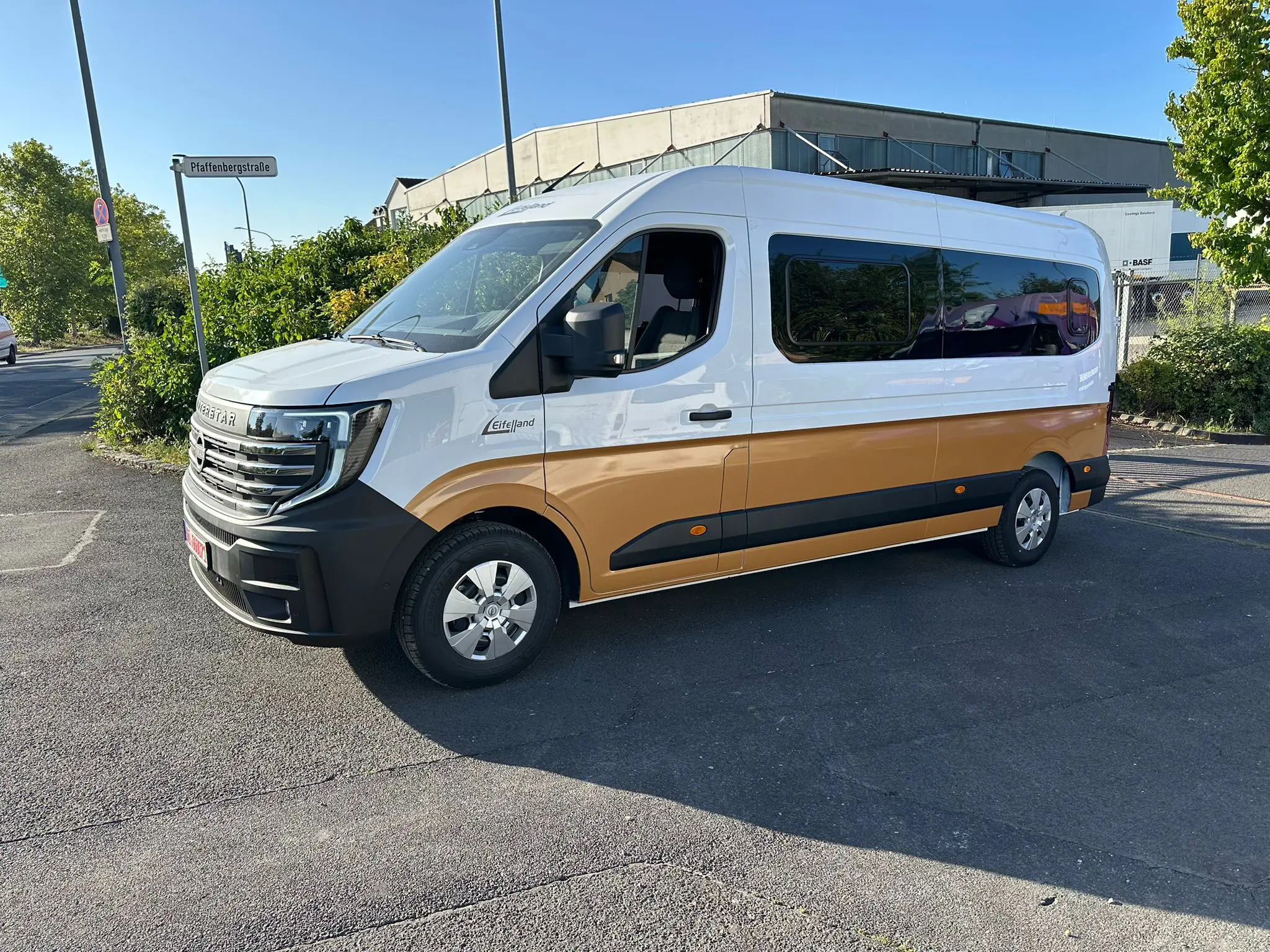 Nissan Interstar Campervan | Fanaticar Magazin