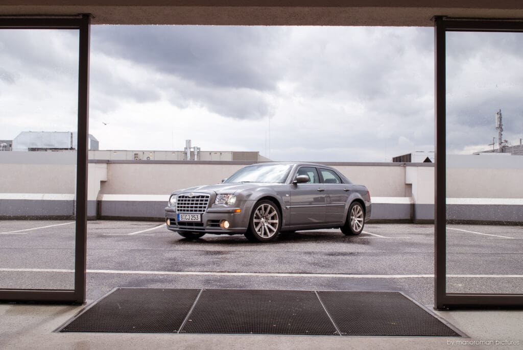 2007 chrylser 300c srt8 marioroman 1928