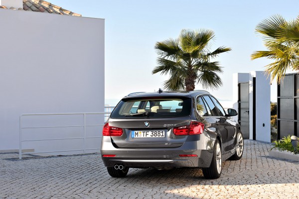 2012 BMW 330d Touring - Fanaticar