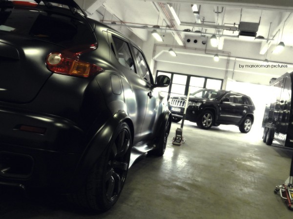 Jeep Grand Cherokee CRD & Nissan Juke R by marioroman pictures