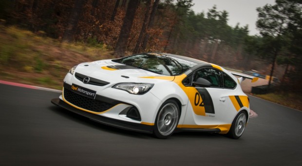 Opel Astra OPC Cup by marioroman pictures - Fanaticar Magazin