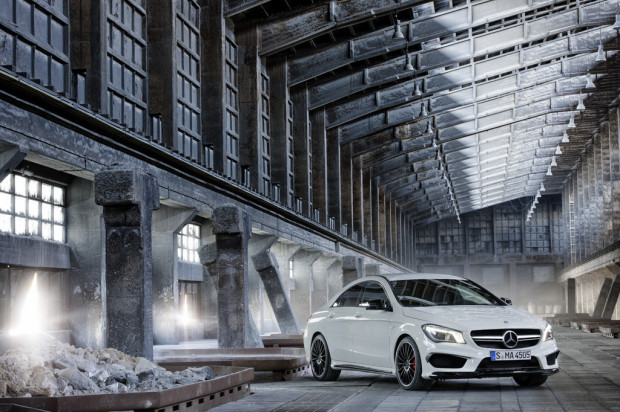 2013 Mercedes-Benz CLA 45 AMG - Fanaticar Magazin