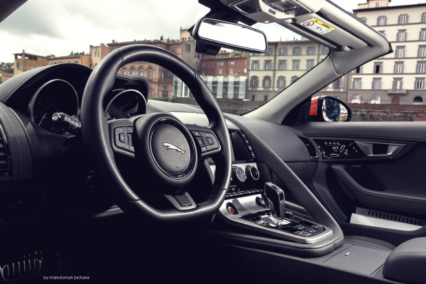 2013 Jaguar F-Type - Fanaticar Magazin