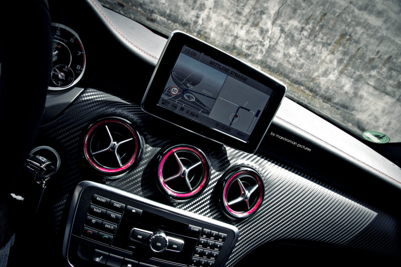 2013 Mercedes-Benz A45 AMG - Fanaticar Magazin