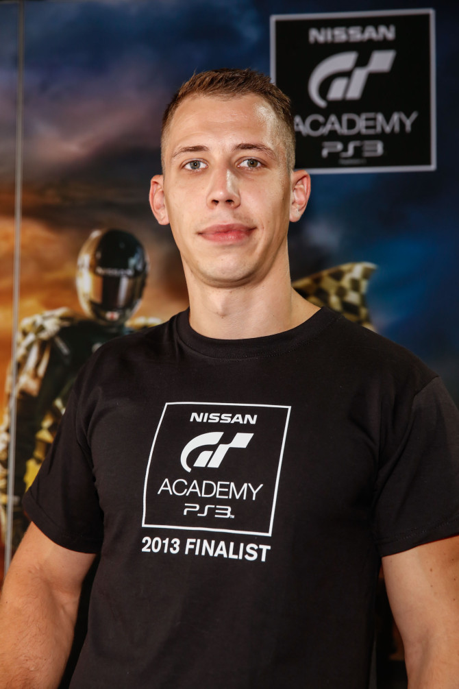 Gewinner der GT Academy 2013: Florian Strauss aus Berlin