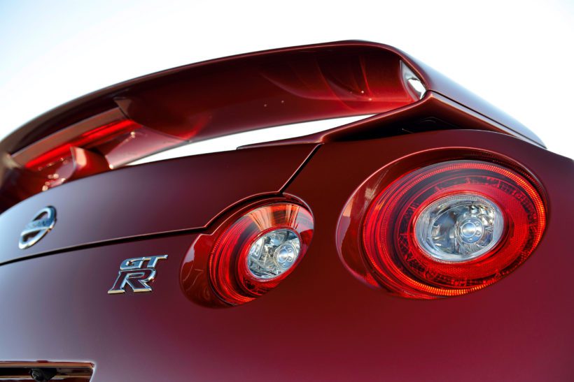 2014 Nissan GT-R & Nissan Nismo GT-R - Fanaticar Magazin