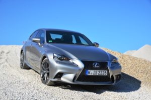 2013 Lexus IS300h F-Sport - Fanaticar Magazin