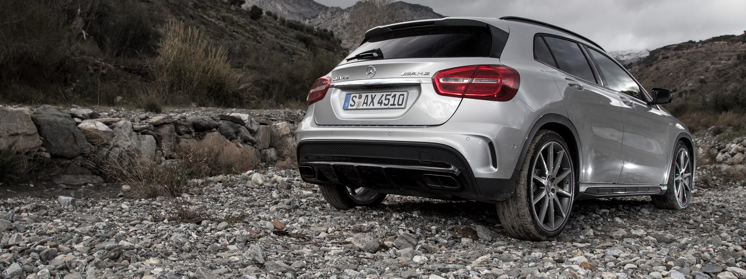 2014 Mercedes-Benz GLA 45 AMG - Fanaticar Magazin