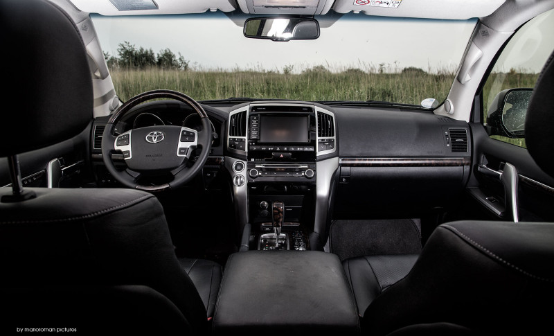 2014 Toyota Land Cruiser V8 Diesel - Fanaticar Magazin