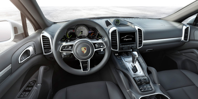 2015 Porsche Cayenne Turbo - Fanaticar Magazin