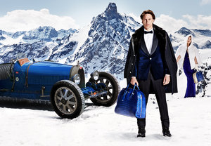 Die schneebedeckten Gipfel des noblen Skigebiets Courchevel 1850 bilden die Szenerie für eine neue Anzeigenkampagne von Bugatti 