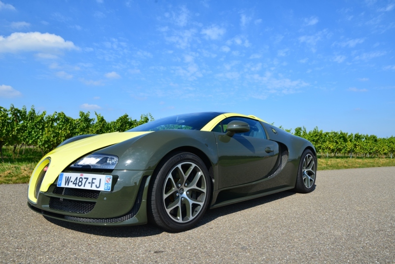Bugatti Veyron 16.4 Grand Sport Vitesse - Fanaticar Magazin