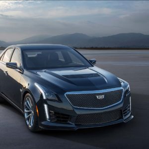 2016-Cadillac-CTS-V-Sedan-009