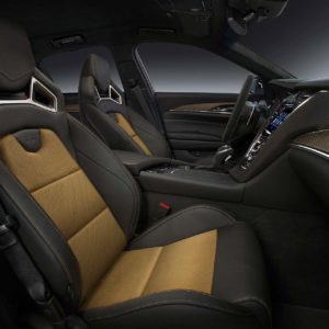 2016-Cadillac-CTS-V-Sedan-009