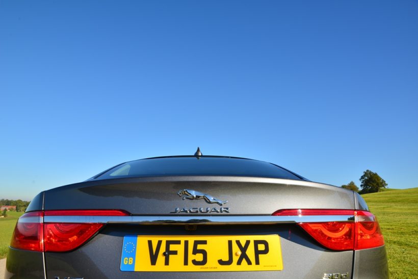 2016 Jaguar XF | Fanaticar Magazin