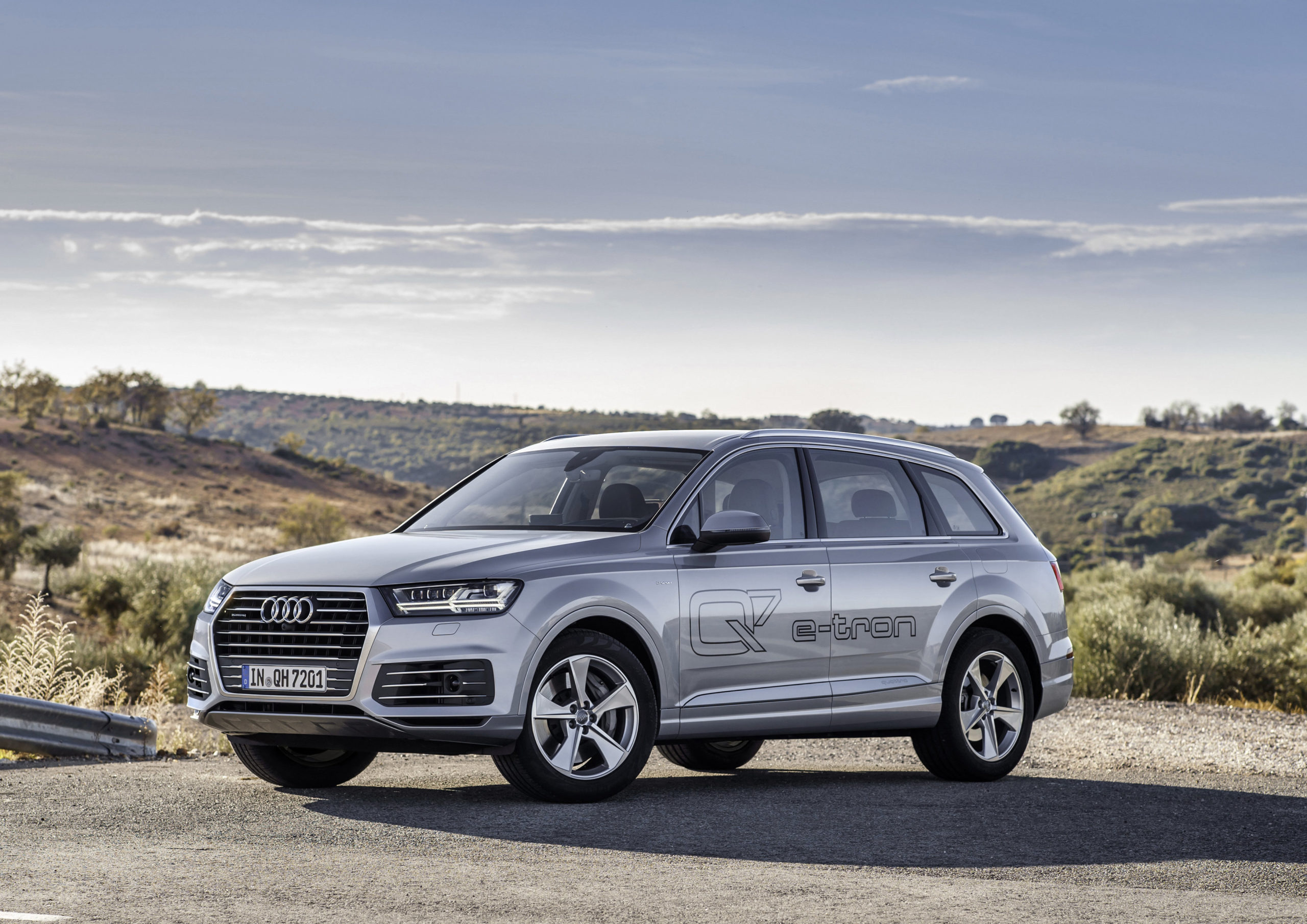 Audi Q7 e-tron 3.0 TDI quattro | Fanaticar Magazin