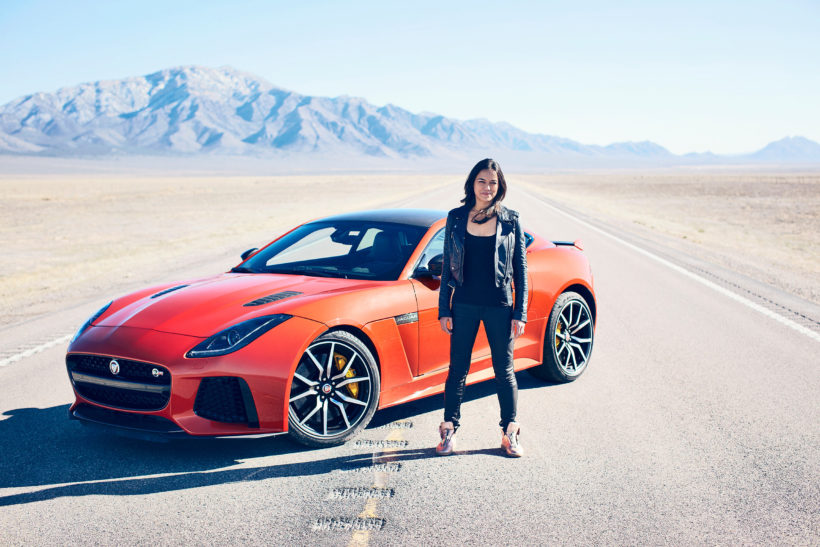 Jaguar F-Type SVR AWD & Michelle Rodriguez | Fanaticar Magazin