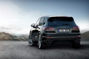 2017 Porsche Cayenne S Platinum Edition | Fanaticar Magazin