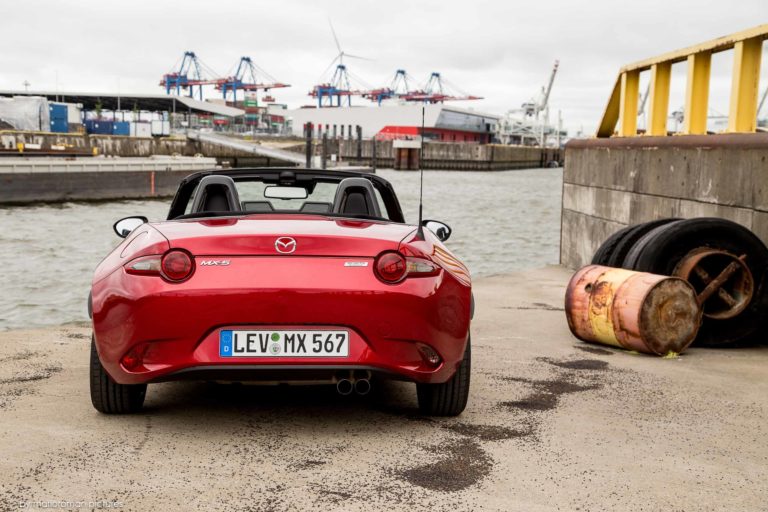 2017 Mazda MX-5 / Miata