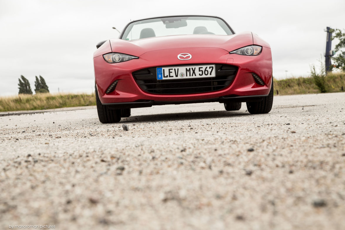 2017 Mazda MX-5 / Miata 