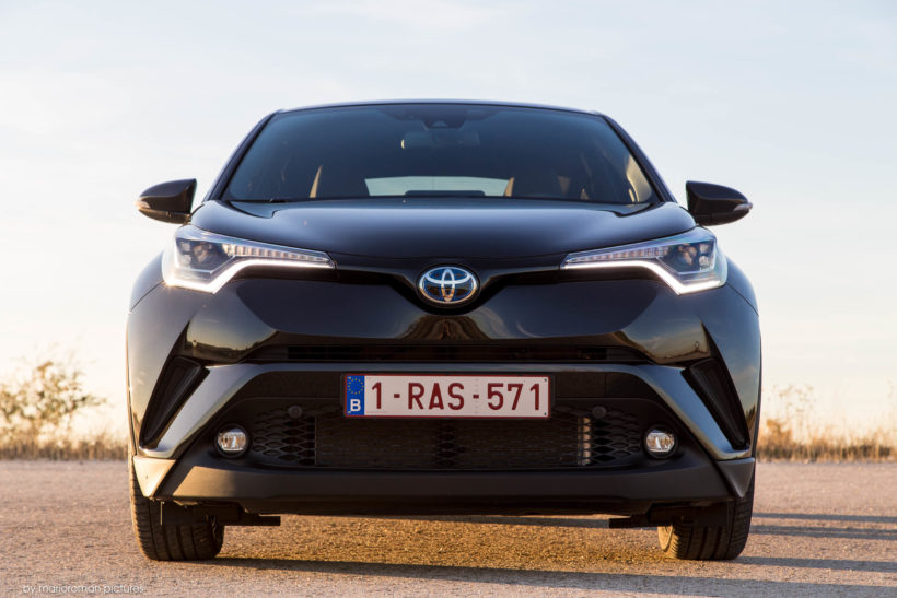 2017 Toyota C-HR Hybrid | Fanaticar Magazin