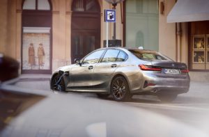 2020 BMW 330e (G20)