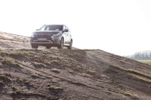 2020 Mitsubishi Outlander PHEV | Fanaticar Magazin
