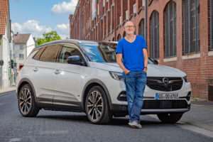 Opel Grandland X - Peter Lohmeyer | Fanaticar Magazin