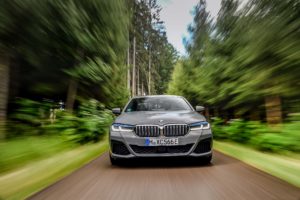 2021 BMW 545e xDrive | Fanaticar Magazin