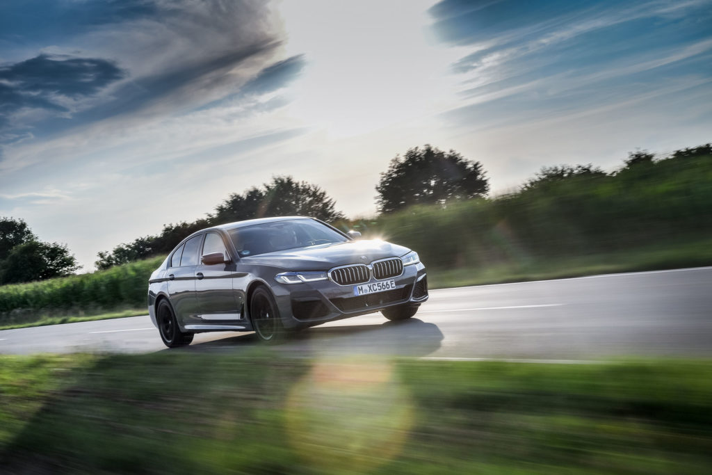 2021 BMW 545e xDrive | Fanaticar Magazin
