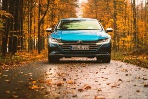 2021 Volkswagen Arteon Shooting Brake (Eisvogelblau, 280 PS, 4motion) | Fanaticar Magazin / MarioRoman Pictures