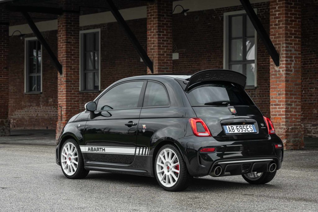 2021 Abarth 695 Esseesse