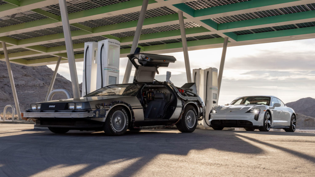 Porsche Taycan - DeLorean Back to the Future | Fanaticar Magazin
