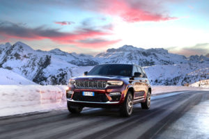 2022 Jeep Grand Cherokee 4xe | Fanaticar Magazin / Jeep
