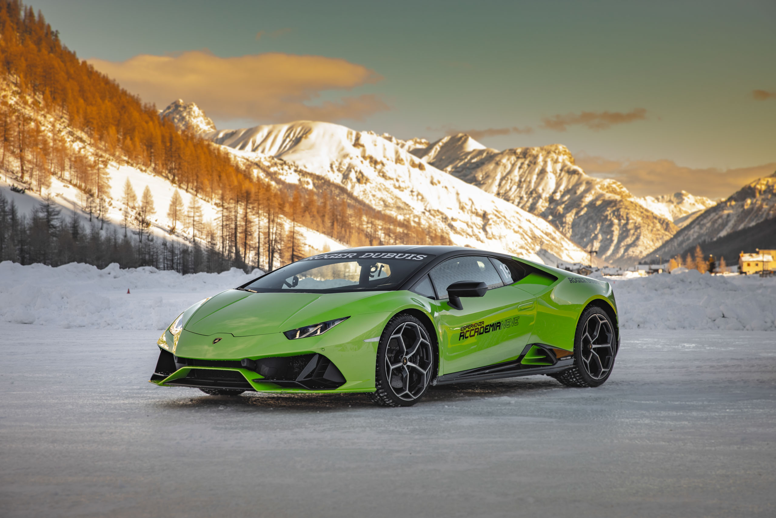 2022 Lamborghini Accademia Neve 2022 | Fanaticar Magazin