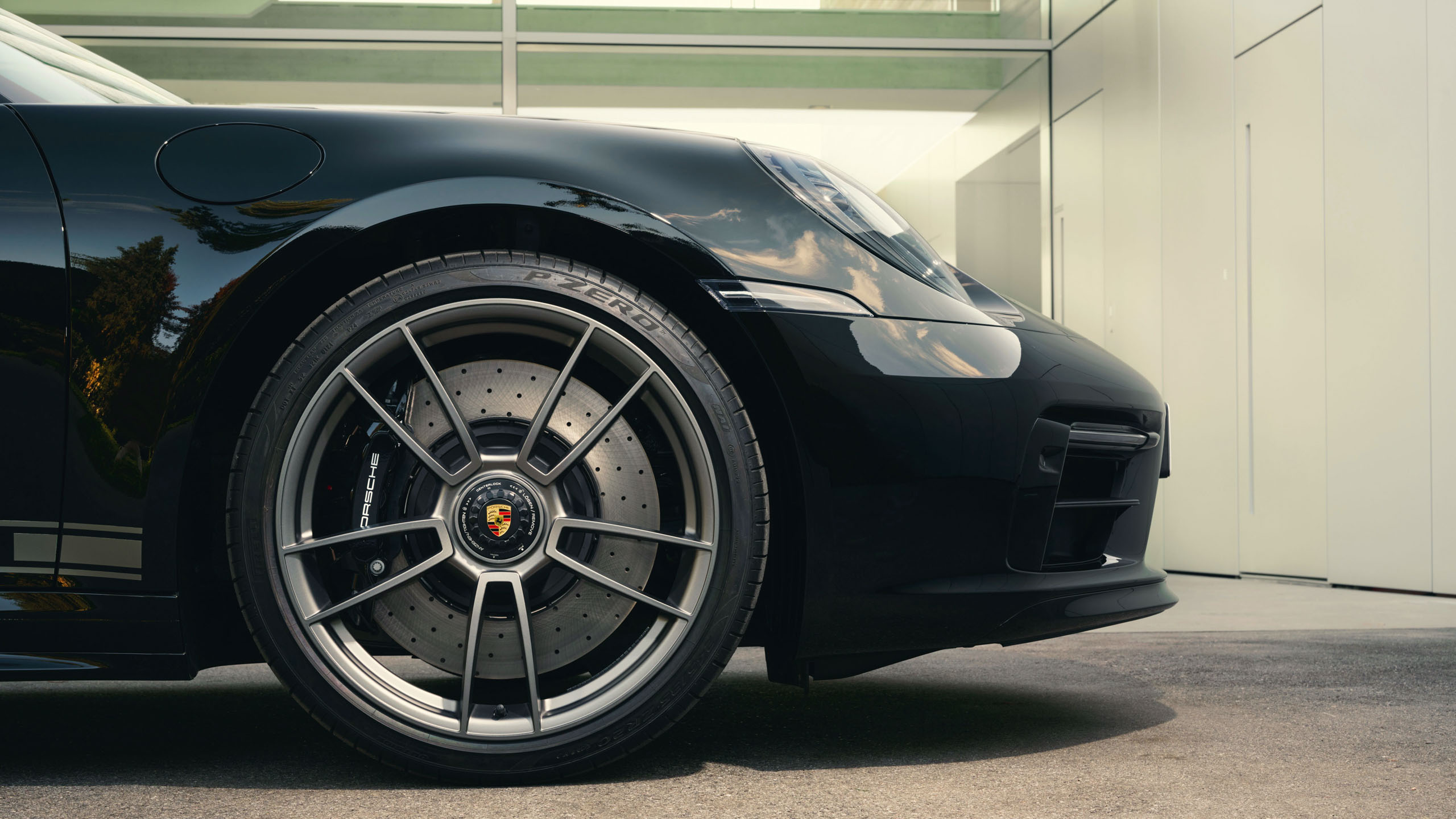 2022 Porsche 911 “Edition 50 Jahre Porsche Design” | Fanaticar Magazin