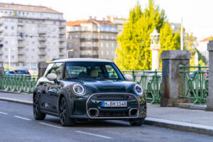 2022 MIni Cooper SE Resolute Edition | Fanaticar Magazin