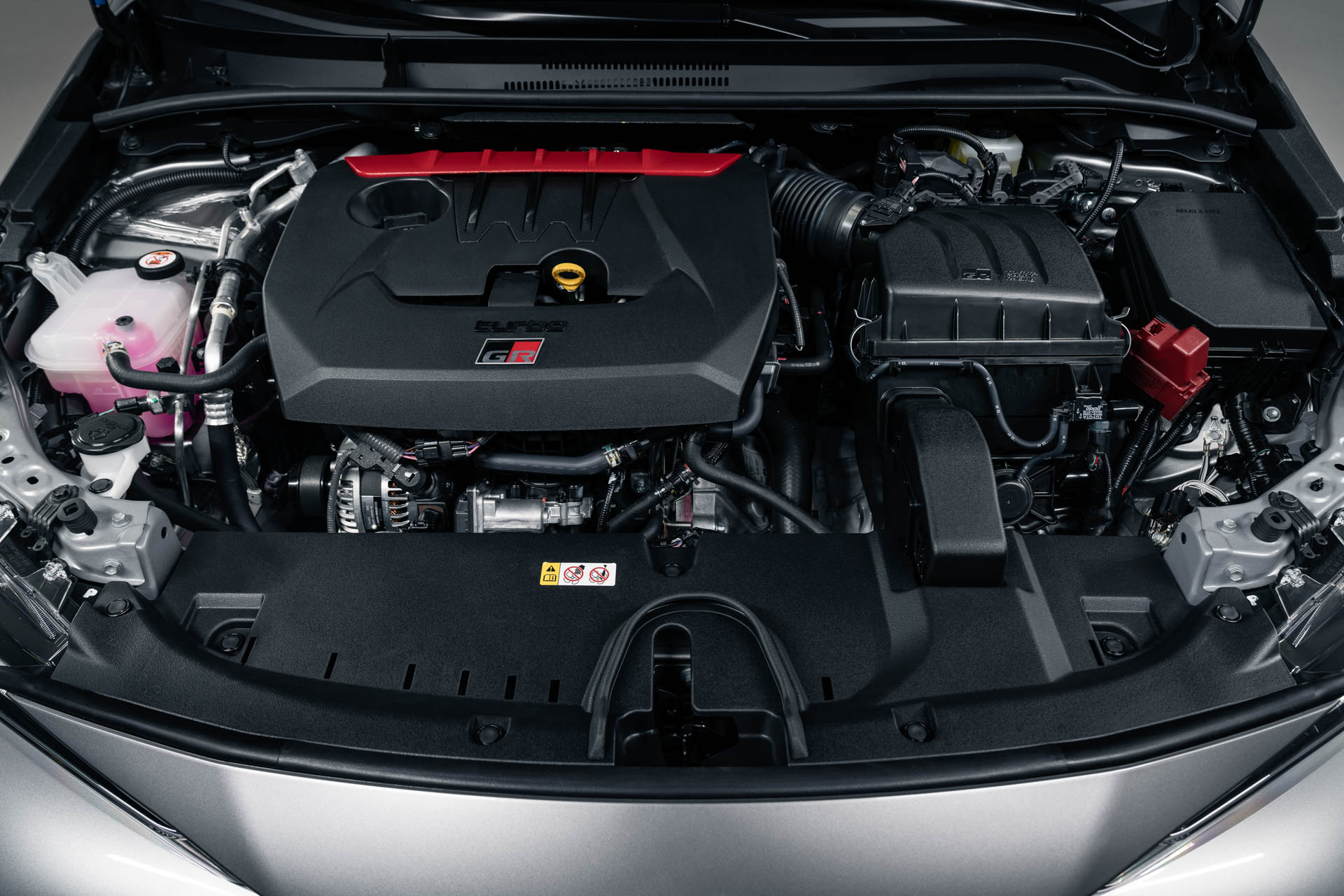 2022 Toyota GR Corolla Core - Circuit | Fanaticar Magazin