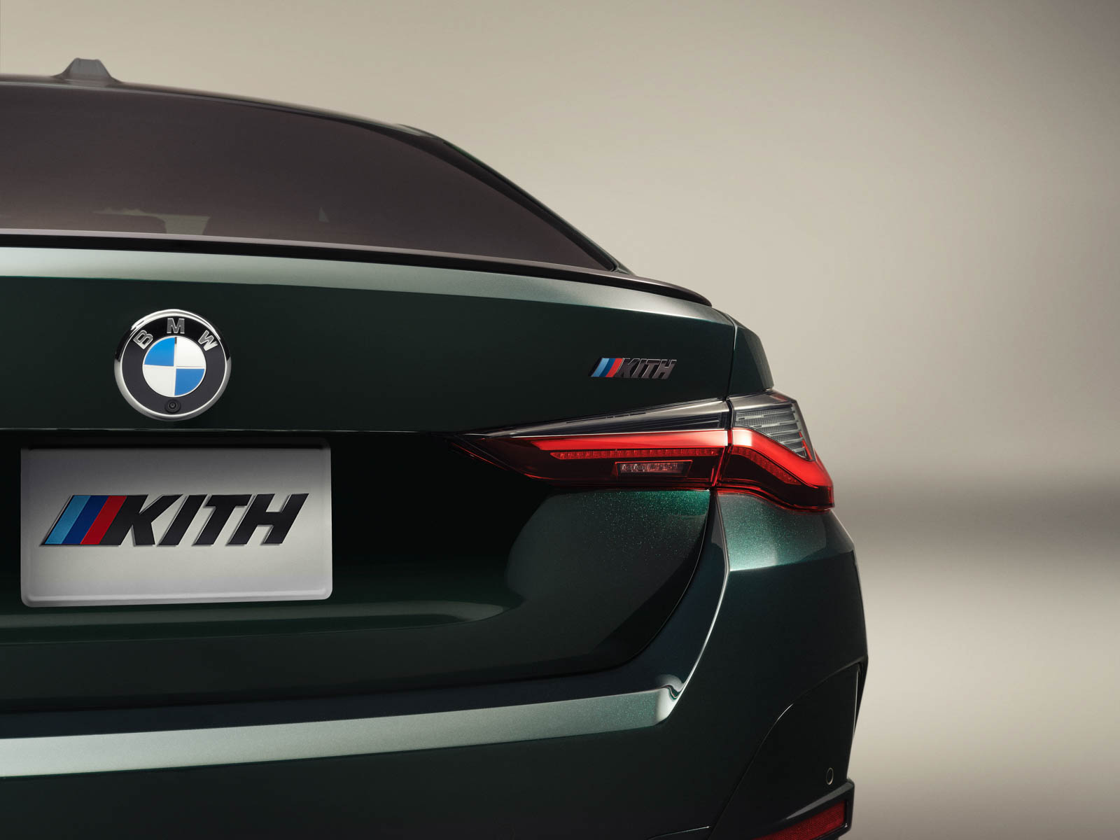 2022 BMW i4 M50 by Kith | Fanaticar Magazin