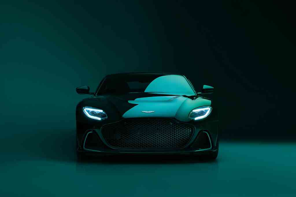 Aston Martin DBS 770 Ultimate | Fanaticar