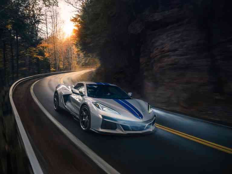 2024 Chevrolet Corvette E-Ray 3LZ | Fanaticar Magazin
