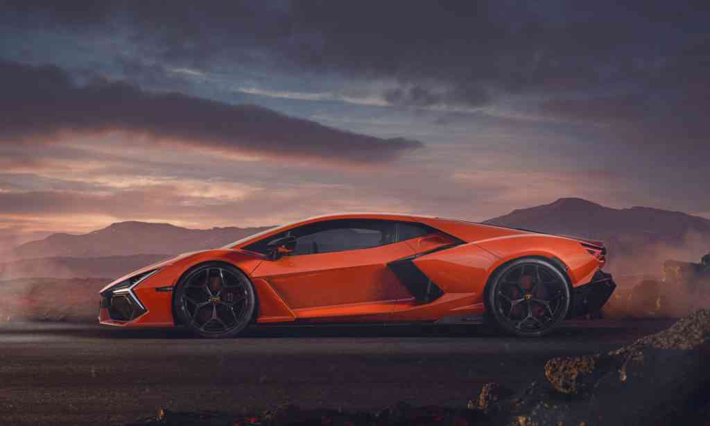 New Lamborghini Revuelto | Fanaticar Magazin